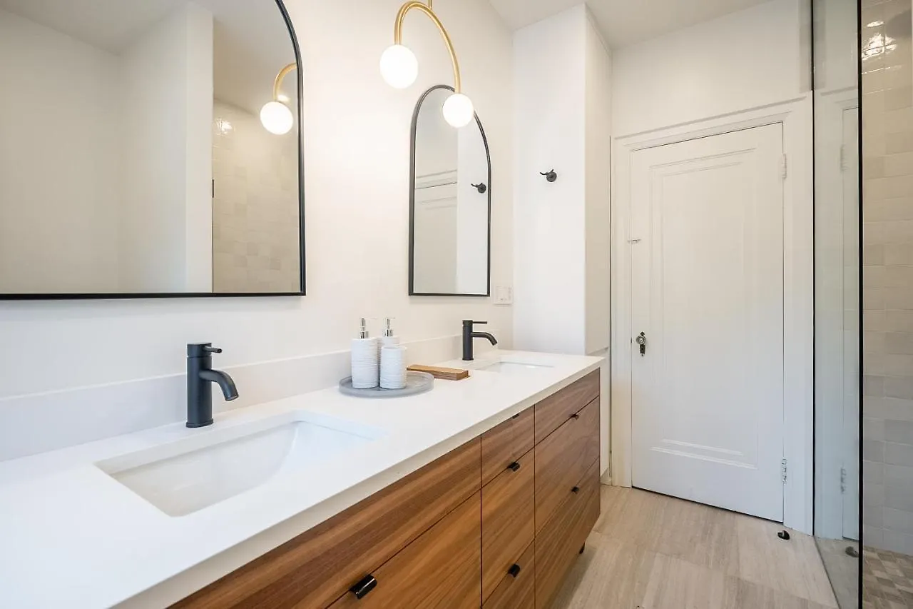 Beautiful And Spacious Luxury Home Toronto Canadá