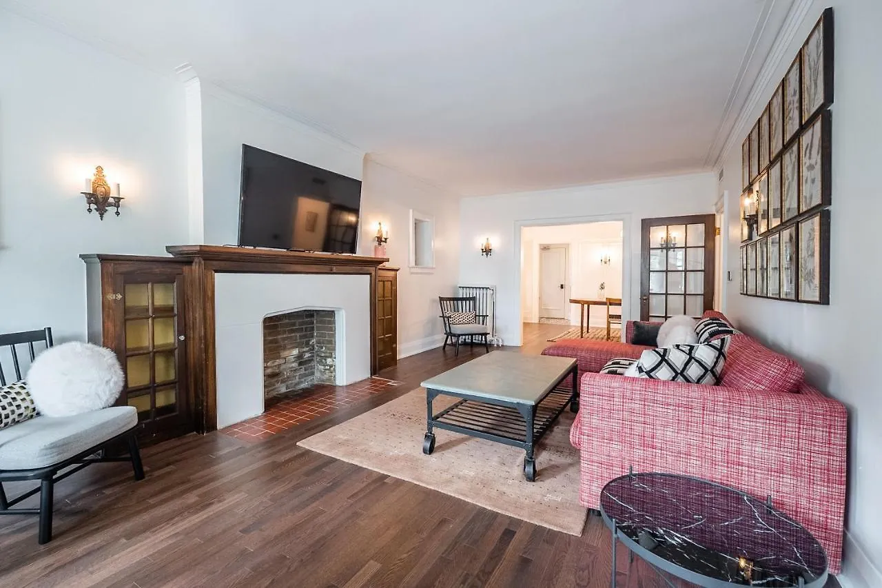 Beautiful And Spacious Luxury Home Toronto Canada